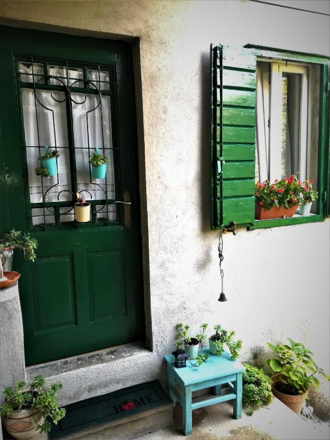 Dida Roko, Rustikalni Apartman S Terasom Kaštela エクステリア 写真