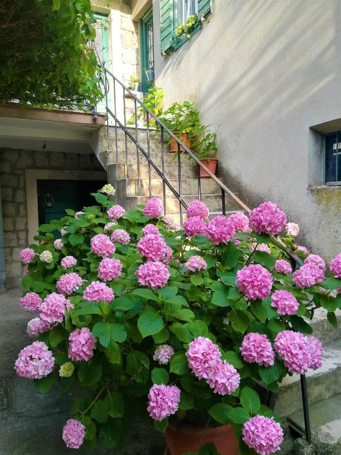 Dida Roko, Rustikalni Apartman S Terasom Kaštela エクステリア 写真