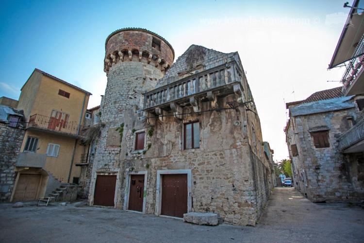 Dida Roko, Rustikalni Apartman S Terasom Kaštela エクステリア 写真