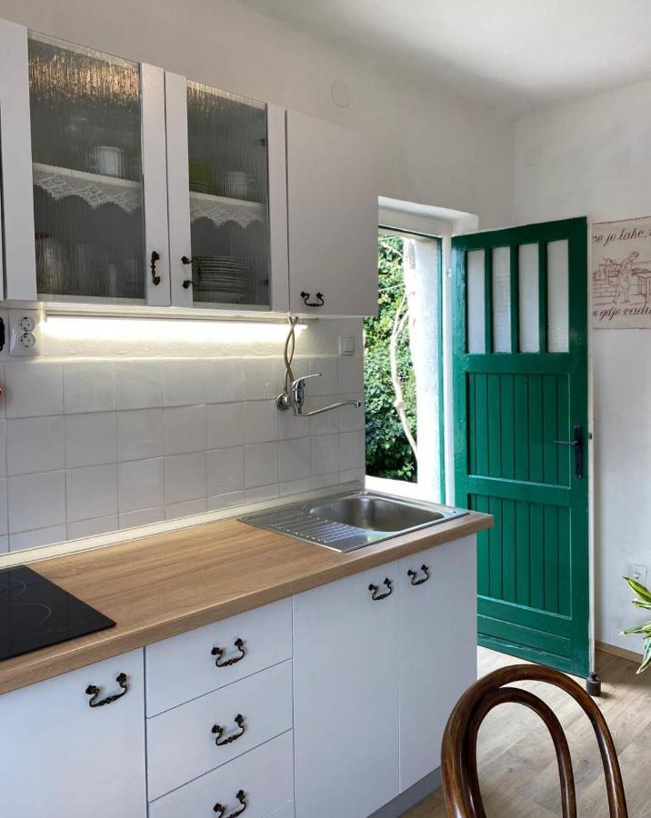 Dida Roko, Rustikalni Apartman S Terasom Kaštela エクステリア 写真