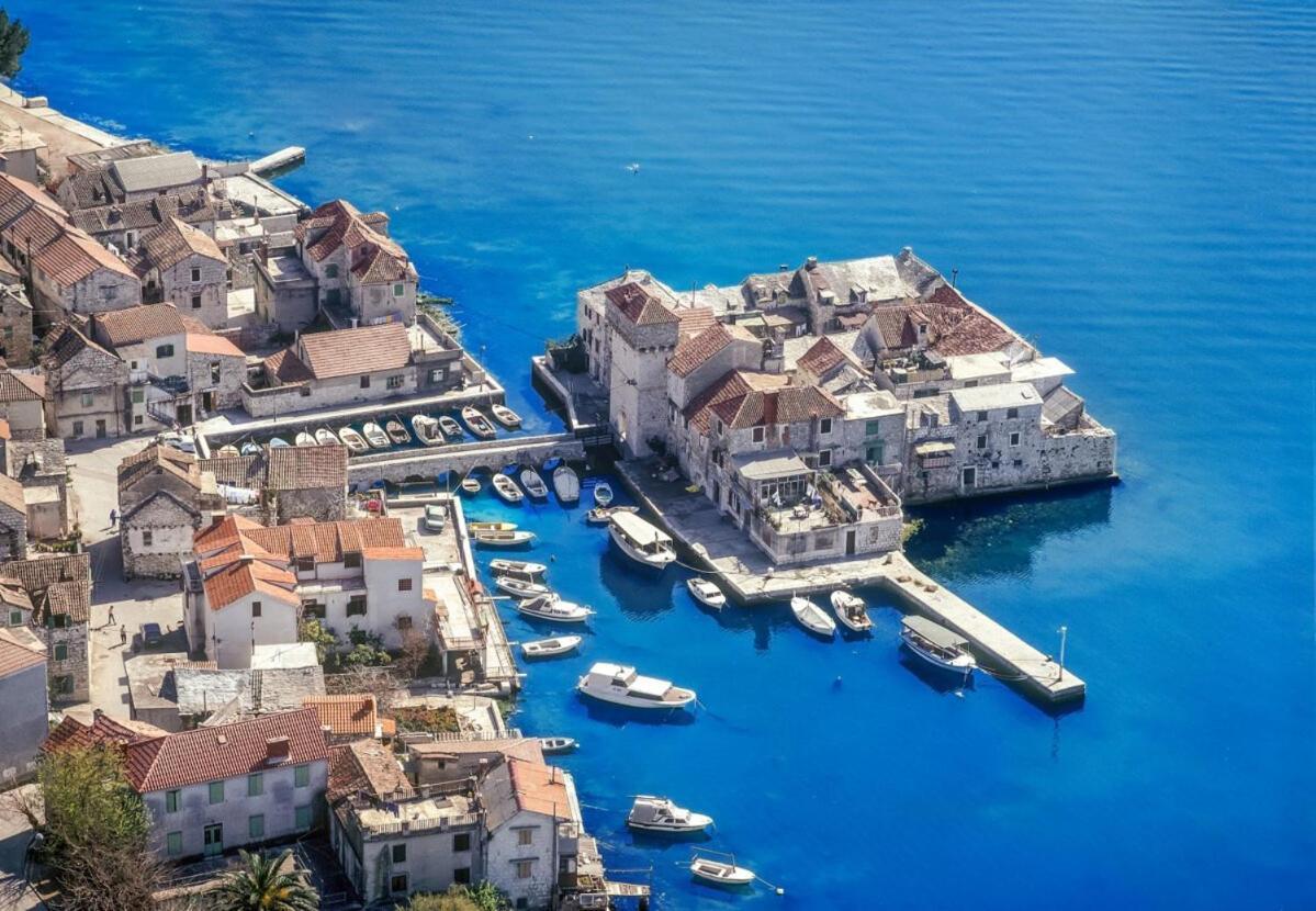 Dida Roko, Rustikalni Apartman S Terasom Kaštela エクステリア 写真