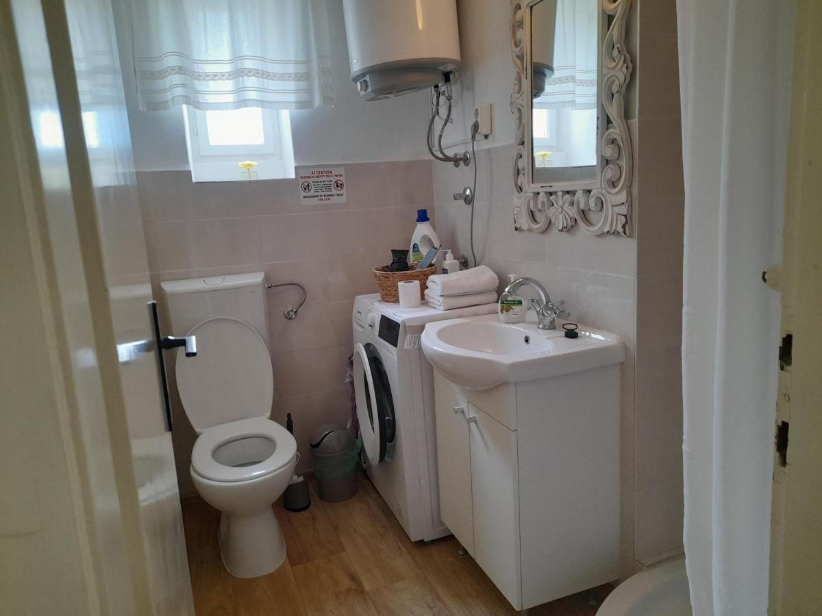 Dida Roko, Rustikalni Apartman S Terasom Kaštela エクステリア 写真