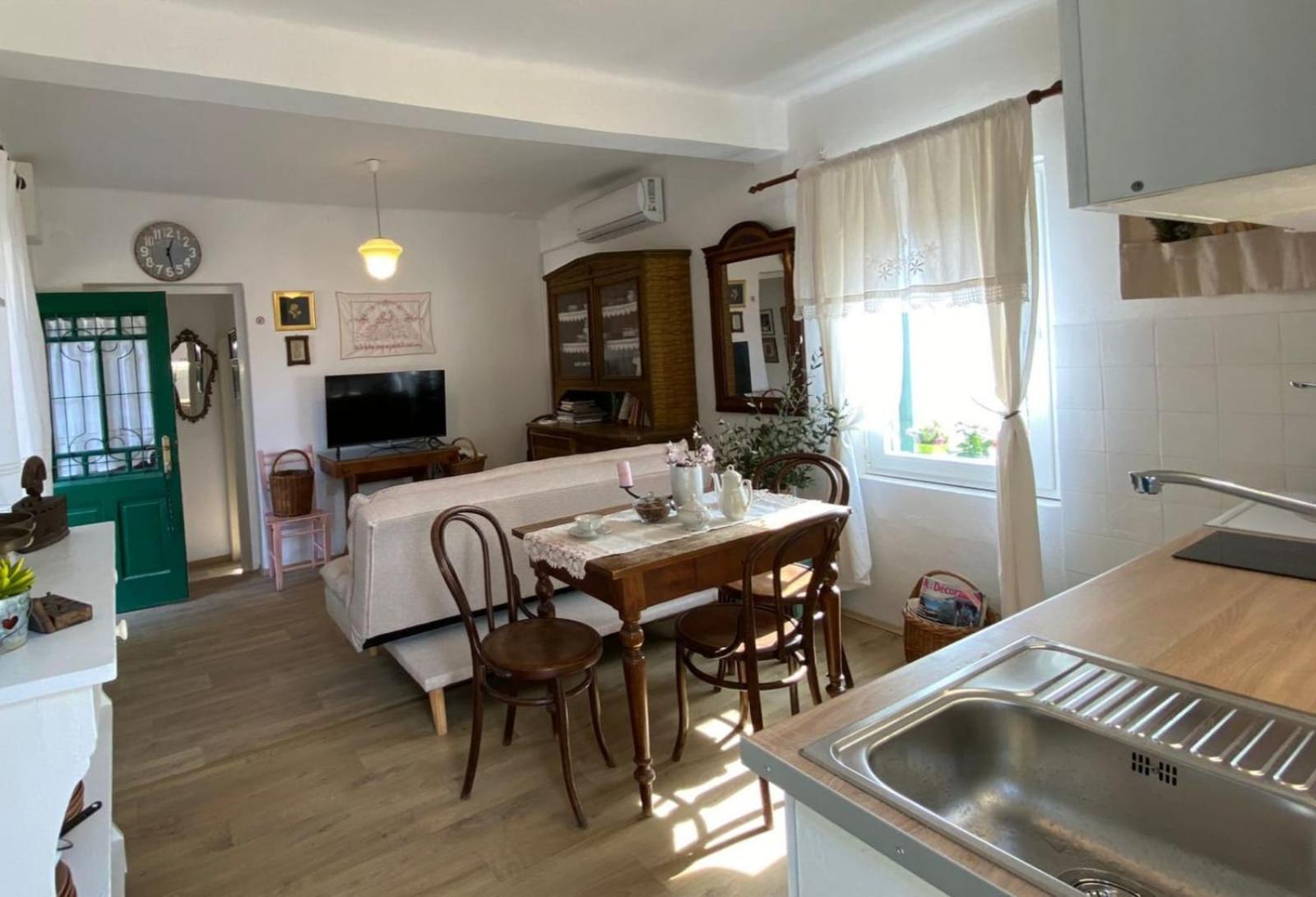 Dida Roko, Rustikalni Apartman S Terasom Kaštela エクステリア 写真
