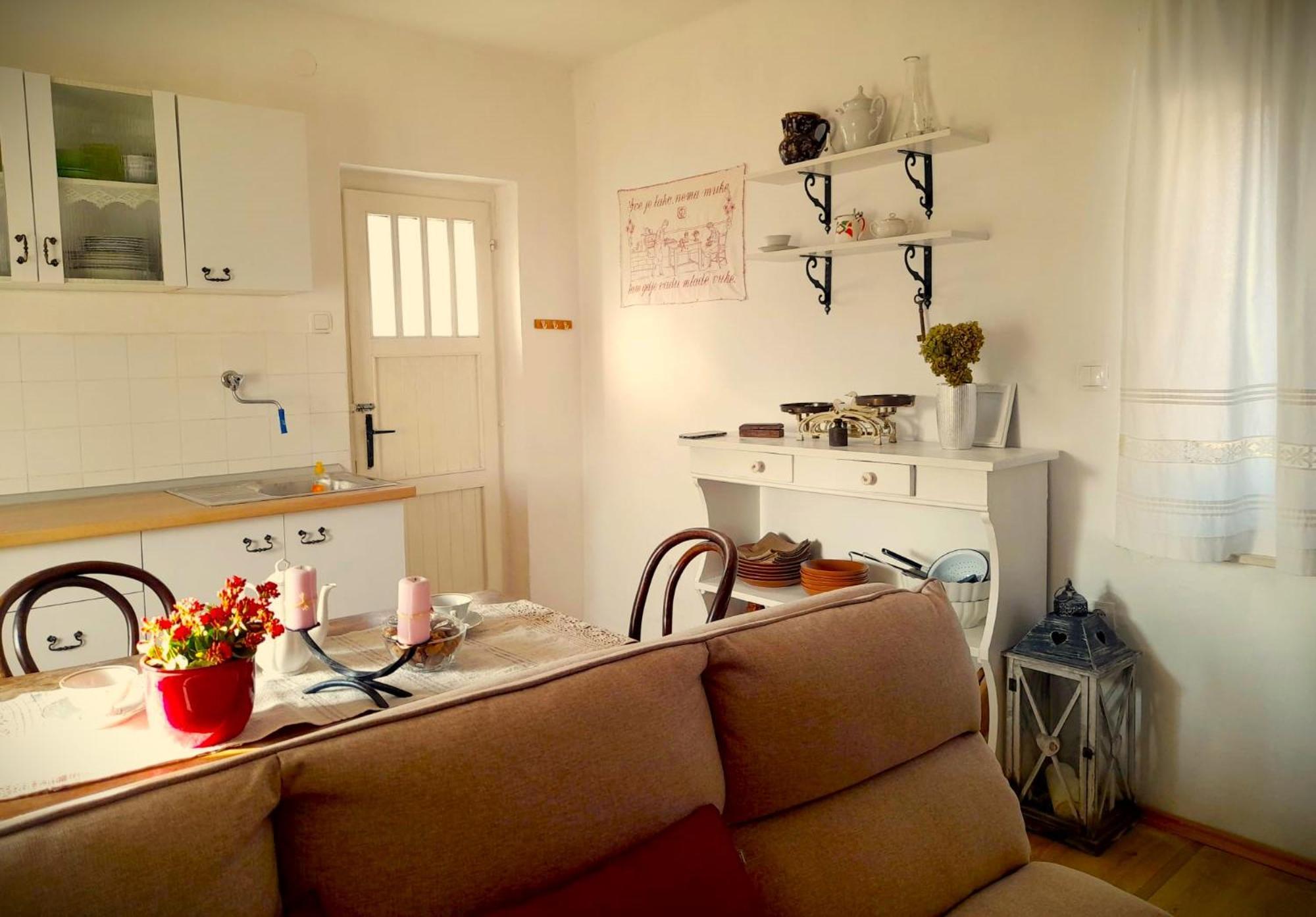 Dida Roko, Rustikalni Apartman S Terasom Kaštela エクステリア 写真